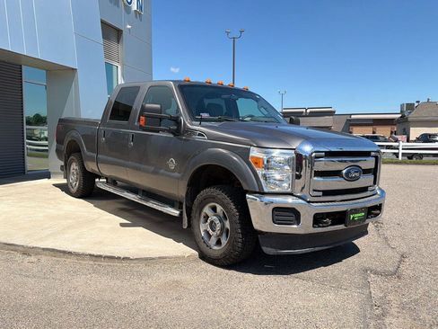 Used 2013 Ford F250 XLT w/ XLT Interior Pkg AWD/4WD image 3