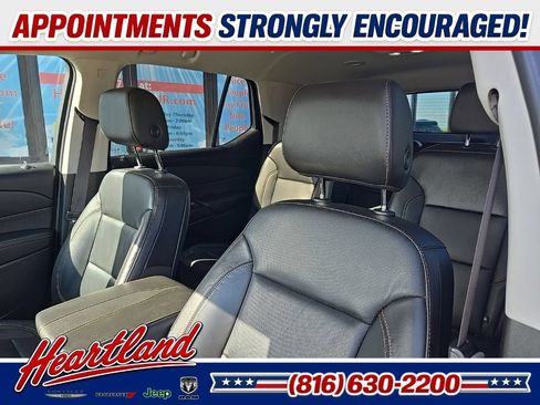 Used 2021 Chevrolet Traverse Premier AWD/4WD image 35