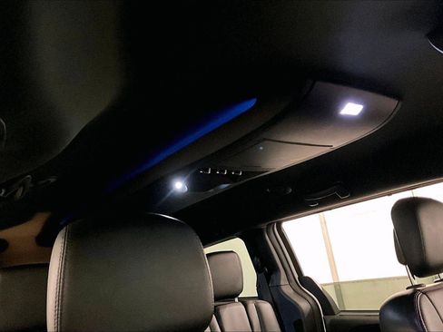 Used 2019 Dodge Grand Caravan GT image 21