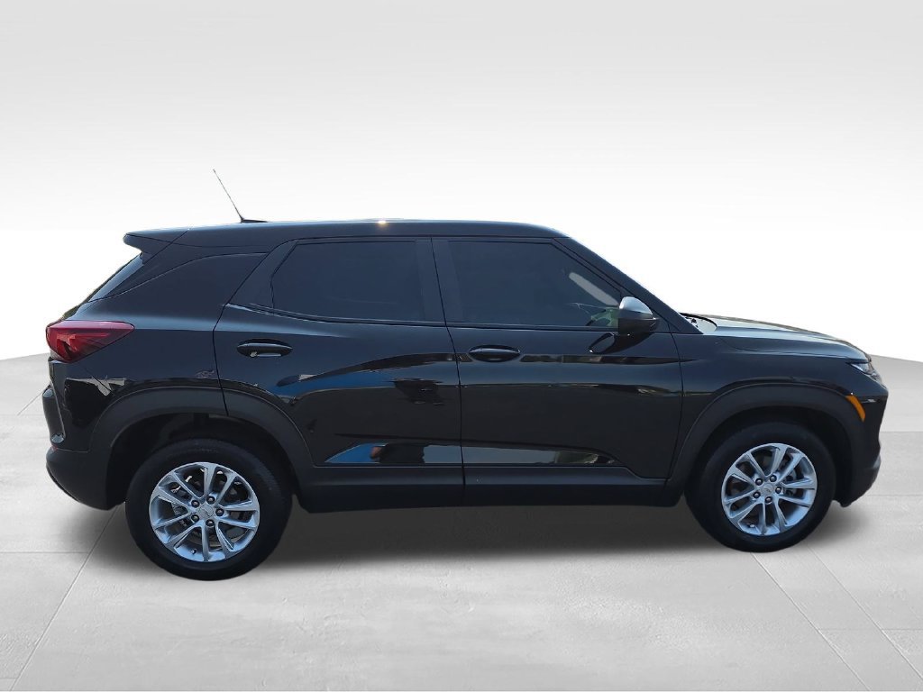 Used 2025 Chevrolet TrailBlazer LS FWD image 6