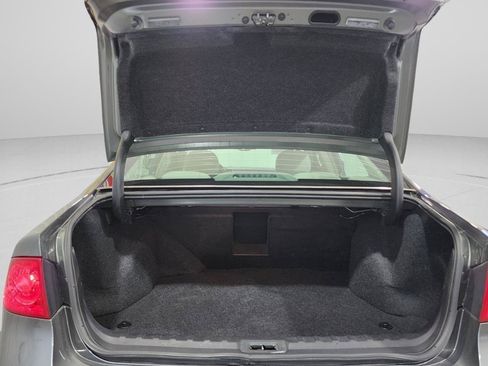 Used 2006 Buick Lucerne CXL w/ Luxury Package FWD image 24