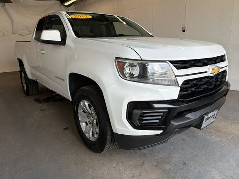 Used 2022 Chevrolet Colorado LT w/ Fleet Safety Package RWD image 4