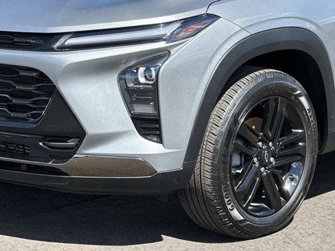 Certified 2024 Chevrolet Trax ACTIV w/ Sunroof Package FWD image 7