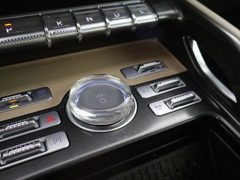 Used 2024 Lincoln Nautilus Reserve w/ Equipment Group 202A AWD/4WD image 63