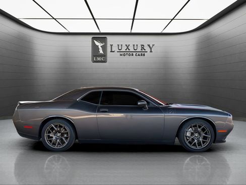 Used 2018 Dodge Challenger T/A RWD image 9