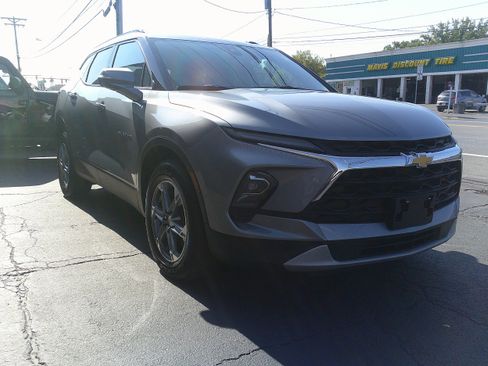 Used 2023 Chevrolet Blazer LT image 8
