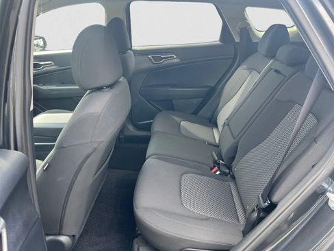 Certified 2025 Kia Sportage LX image 11