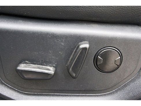 Used 2022 Ford F250 Lariat w/ Lariat Ultimate Package image 28