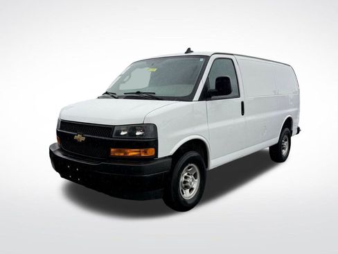 Used 2023 Chevrolet Express 2500 w/ Driver Convenience Package image 3