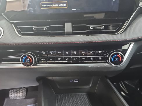 Certified 2025 Chevrolet Equinox RS w/ Safety and Technology Package FWD image 26