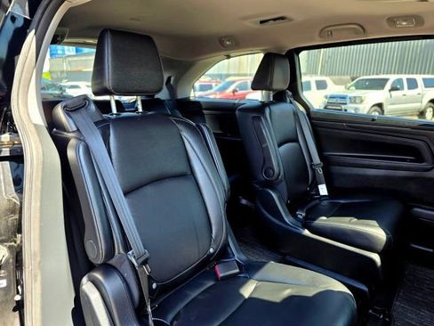 Used 2023 Honda Odyssey Touring image 34