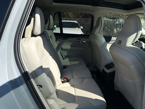 Certified 2024 Volvo XC90 T8 Plus w/ Protection Package Premier image 22