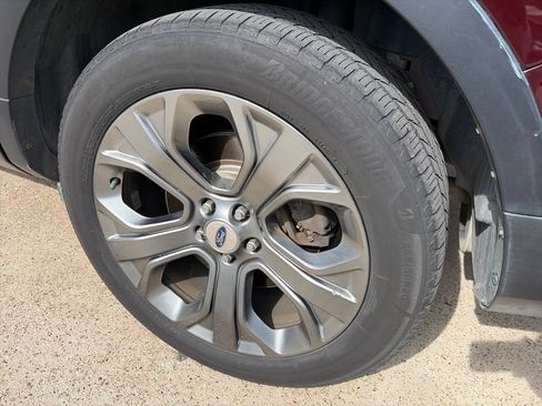 Used 2018 Ford Explorer Sport w/ Equipment Group 401A AWD/4WD image 12