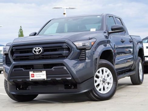 Certified 2024 Toyota Tacoma SR image 3