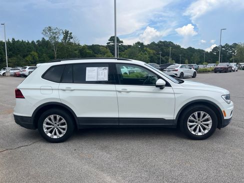 Used 2018 Volkswagen Tiguan S FWD image 4