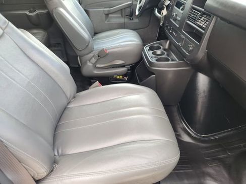 Used 2024 Chevrolet Express 3500 LS RWD image 13