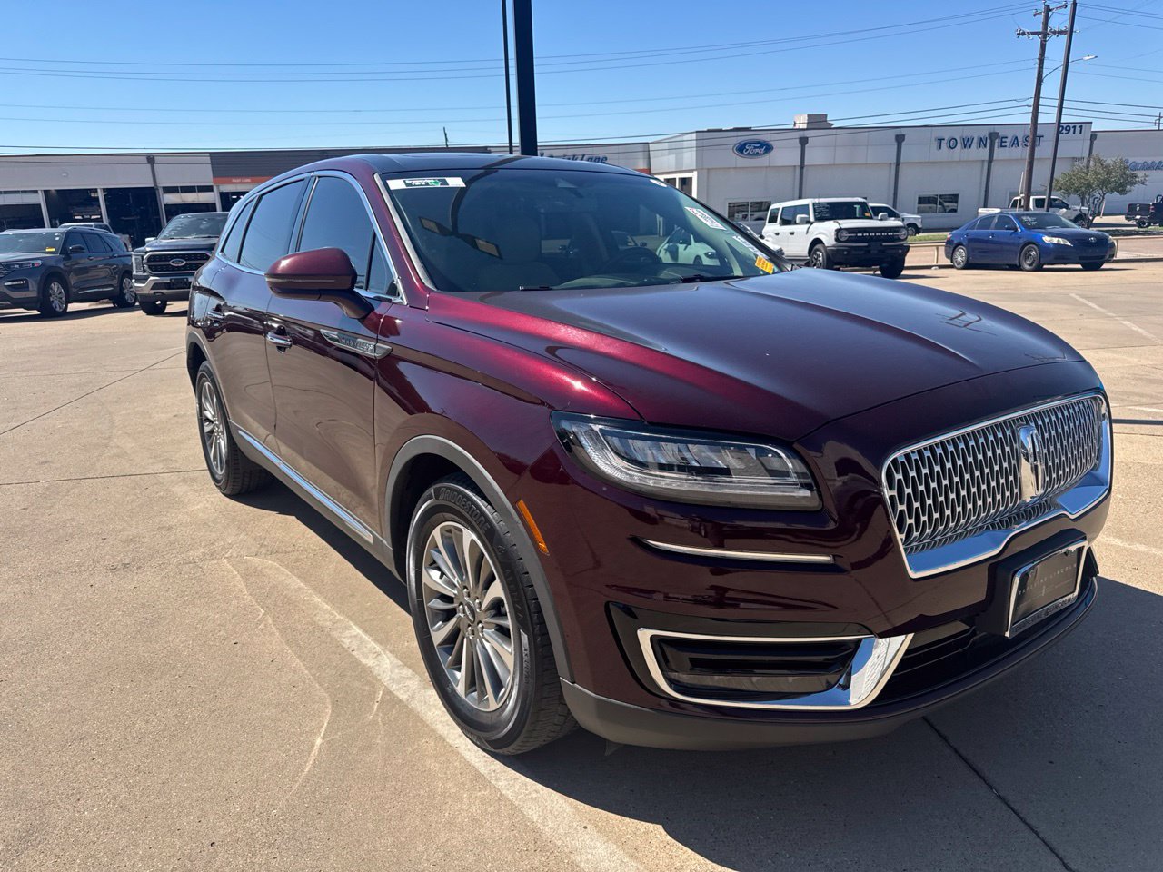 Used 2020 Lincoln Nautilus Reserve w/ Cargo Utility Package AWD/4WD image 3