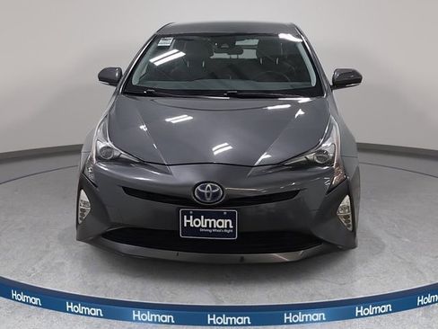Used 2016 Toyota Prius Three Touring FWD image 3