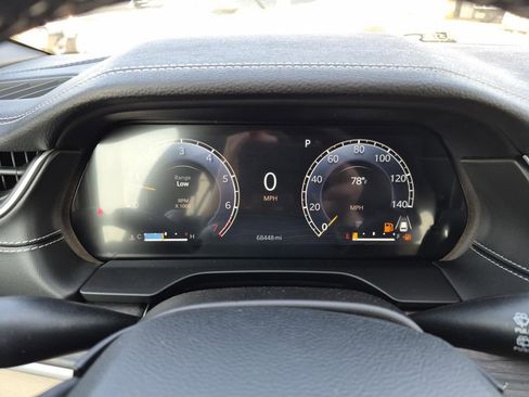 Used 2023 Jeep Grand Cherokee Limited image 20