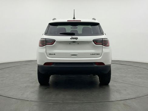 Used 2025 Jeep Compass Trailhawk AWD/4WD image 7
