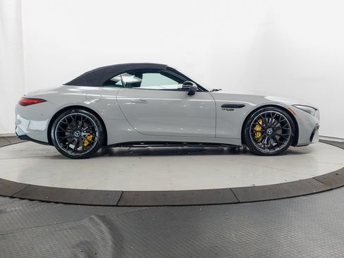 Used 2022 Mercedes-Benz SL 63 AMG 4MATIC image 36