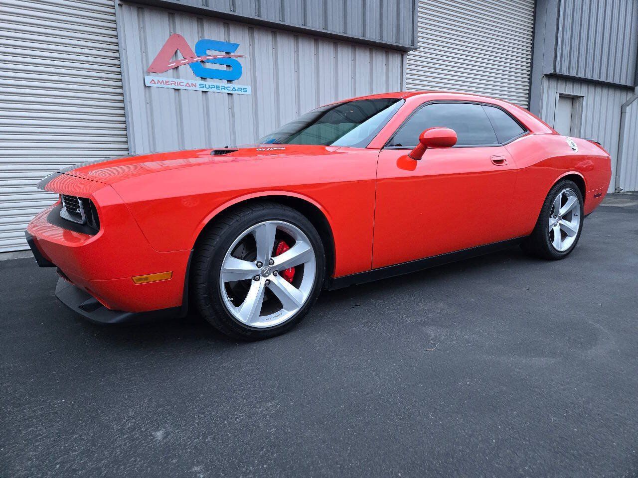 Used 2008 Dodge Challenger SRT8 RWD image 2