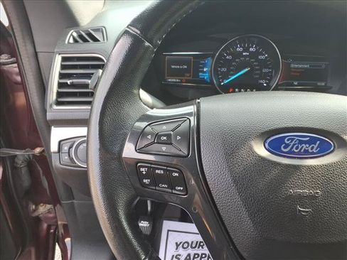 Used 2019 Ford Explorer XLT AWD/4WD image 23