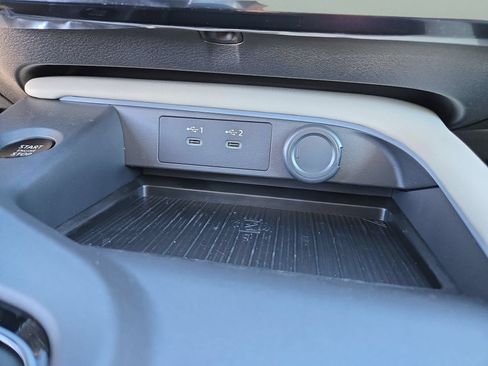 New 2026 Nissan Sentra SL w/ Floor Mat Package FWD image 27