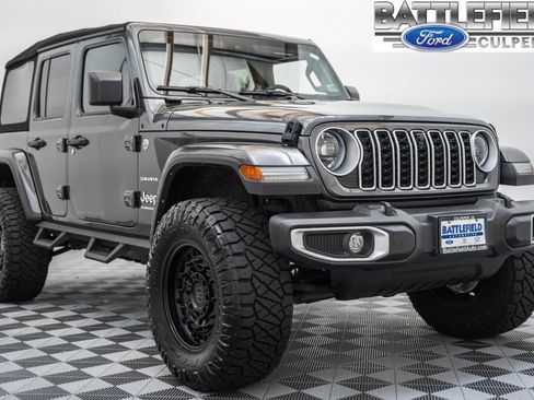 Used 2024 Jeep Wrangler Unlimited Sahara w/ Technology Group AWD/4WD image 1