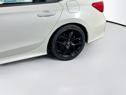 Used 2023 Honda Civic Sport image 28
