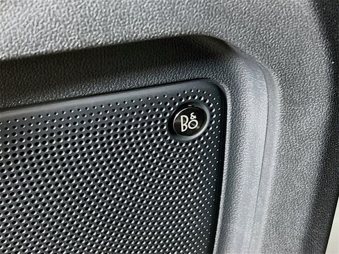 Used 2021 Ford Escape Titanium image 18