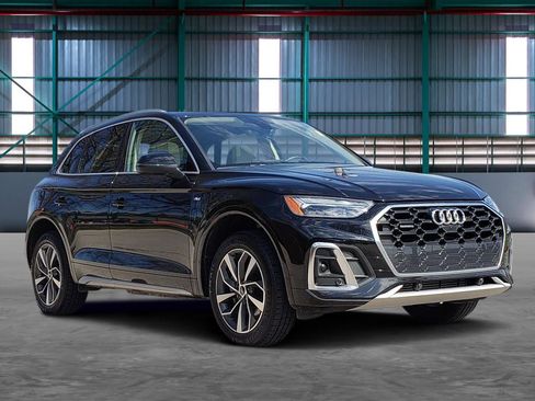 Used 2023 Audi Q5 2.0T Premium Plus w/ Premium Plus Package AWD/4WD image 6