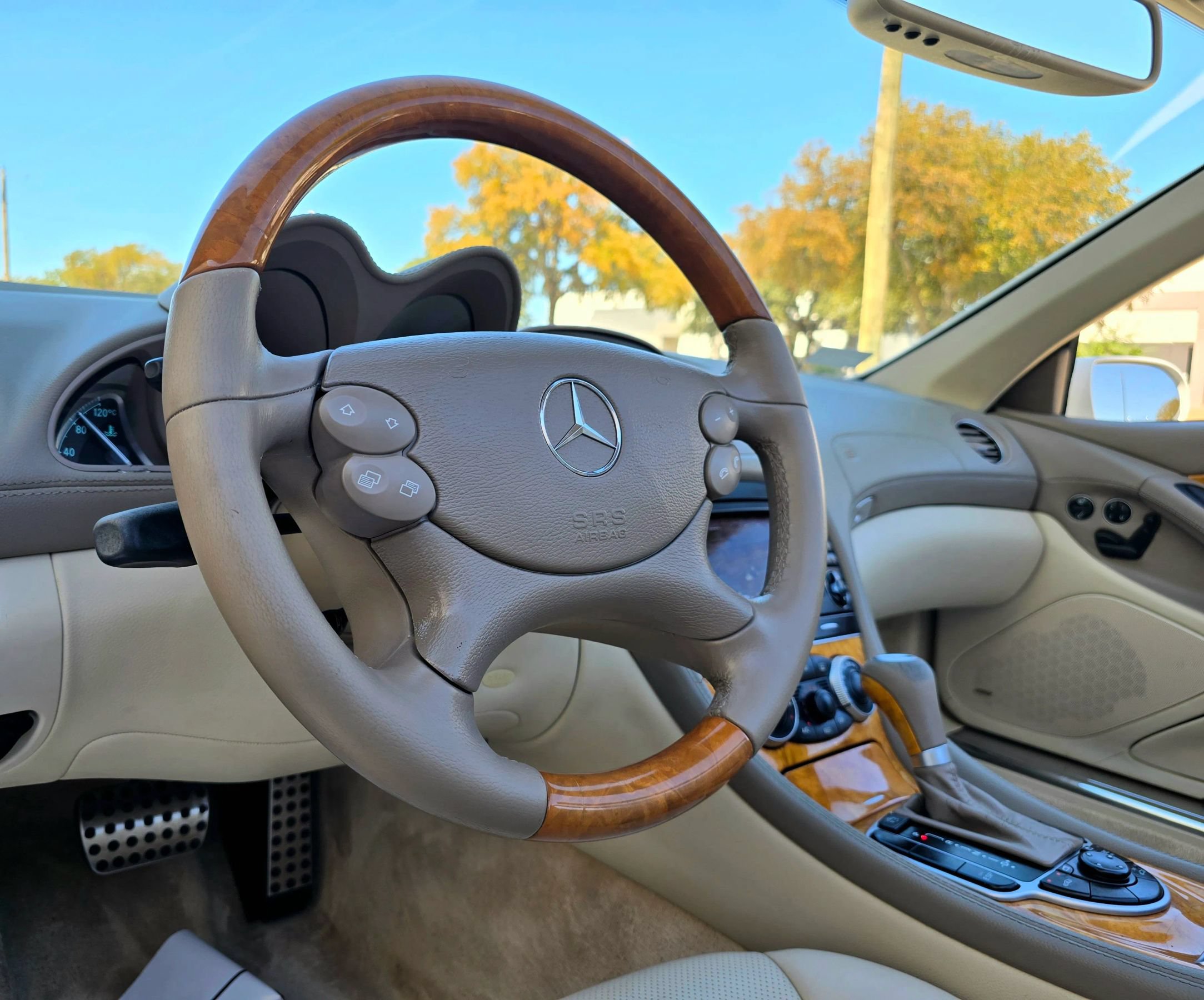 Used 2008 Mercedes-Benz SL 550 image 37