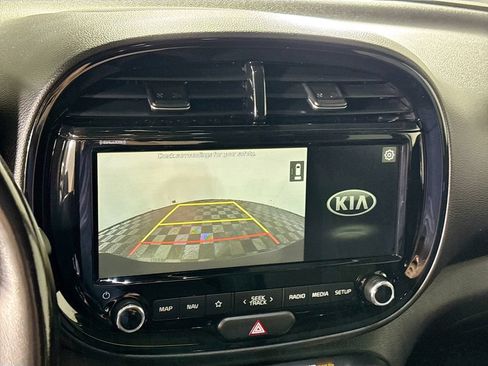 Used 2021 Kia Soul EX FWD image 17
