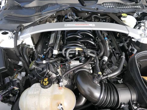 Used 2018 Ford Mustang Shelby GT350 w/ Electronics Package image 28