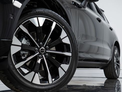 New 2026 Volvo XC60 B5 Plus w/ Protection Package Premier image 27