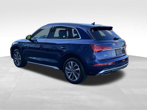 Used 2023 Audi Q5 2.0T Premium w/ Convenience Package AWD/4WD image 3