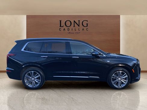 Certified 2024 Cadillac XT6 Premium Luxury w/ Platinum Package AWD/4WD image 6