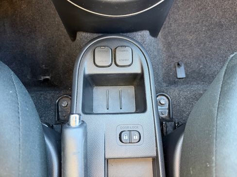 Used 2014 MAZDA MAZDA2 Sport image 32