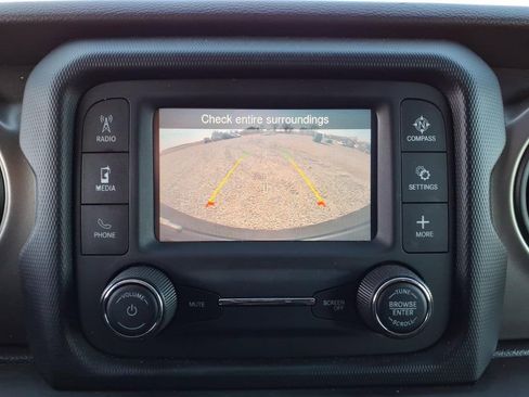 Used 2021 Jeep Wrangler Unlimited Sport AWD/4WD image 12