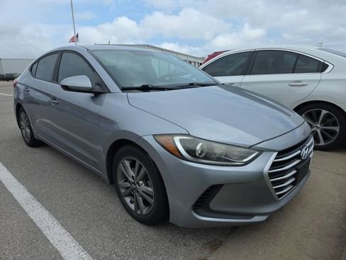 Used 2017 Hyundai Elantra SE FWD image 7
