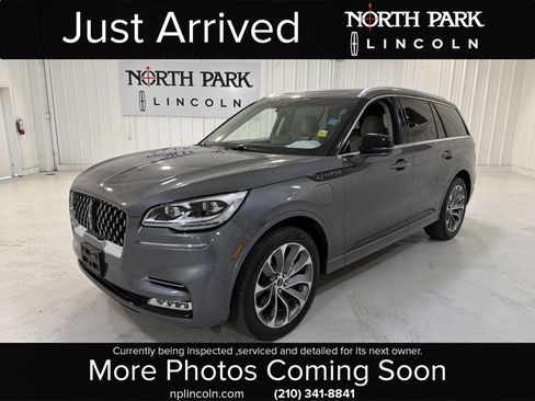 Used 2022 Lincoln Aviator Grand Touring w/ Equipment Group 301A image 1