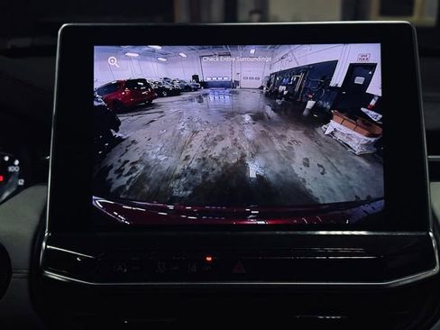 Used 2022 Jeep Compass Limited image 33