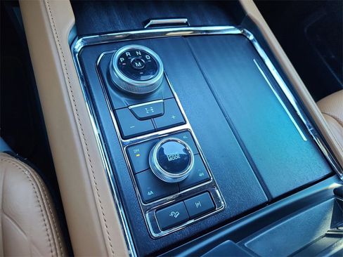 Used 2022 Ford Expedition Max Platinum image 23