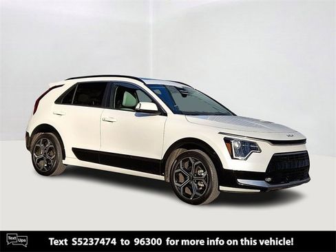 Certified 2025 Kia Niro EX Touring image 1