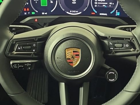 Certified 2025 Porsche Taycan AWD/4WD image 26