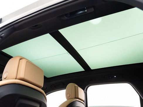 Used 2025 Porsche Cayenne image 18