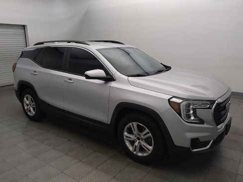 Used 2022 GMC Terrain SLE w/ Driver Convenience Package FWD image 11