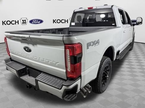 New 2026 Ford F250 Lariat w/ Black Appearance Package AWD/4WD image 8