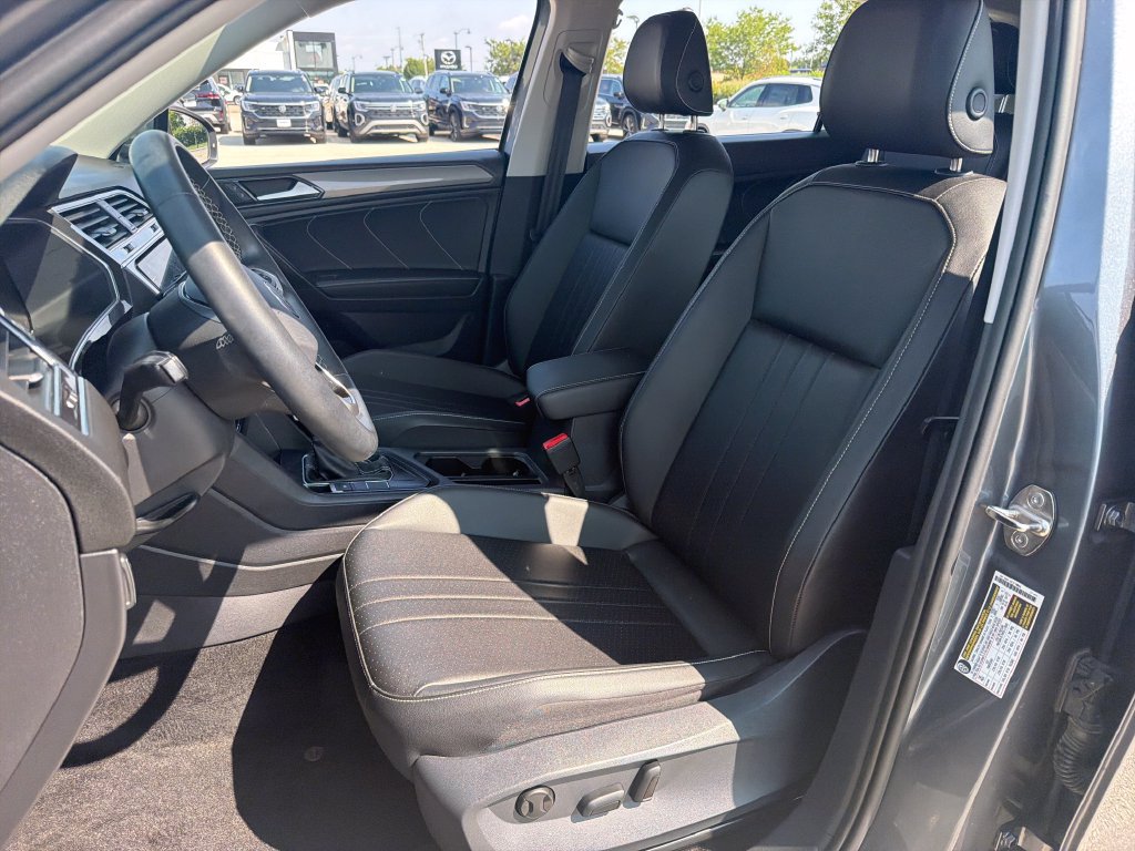 Certified 2023 Volkswagen Tiguan SE FWD image 7